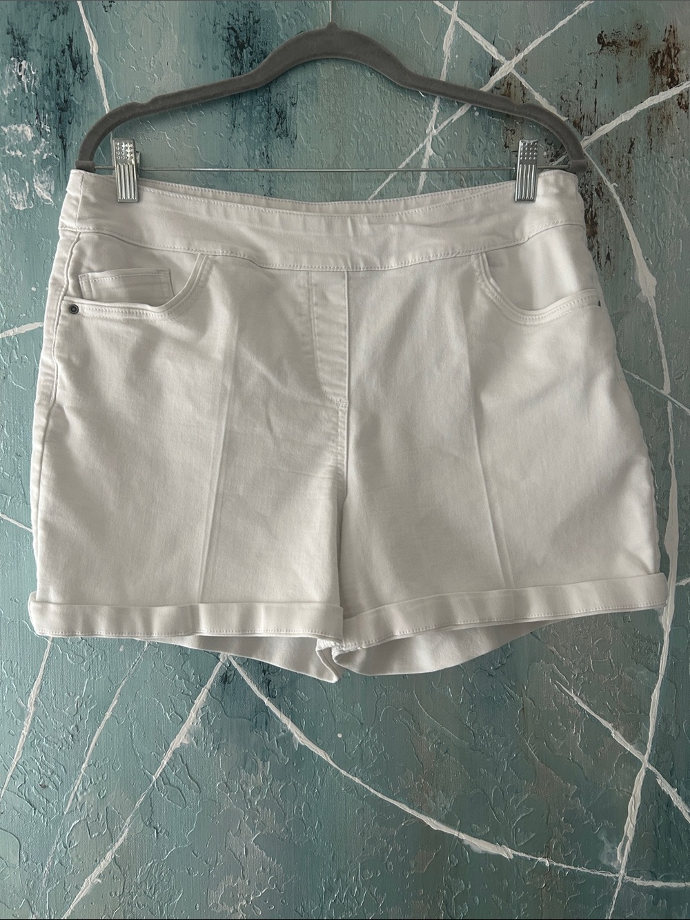 Westbound White Jean Shorts with Front Pockets
